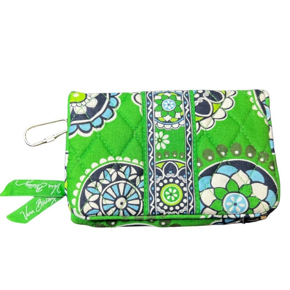 VERA BRADLEY RETIRED Cupcake Green Kisslock Wallet with Carabiner.